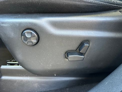 Used 2020 Jeep Grand Cherokee Limited w/ Luxury Group II image 20