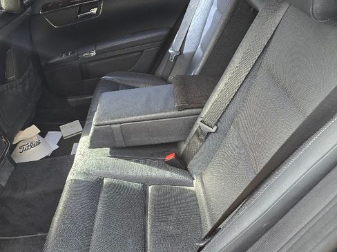 Used 2010 Mercedes-Benz S 550 image 1