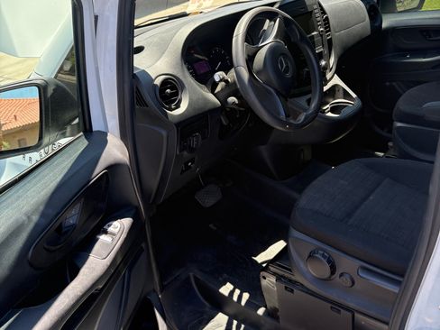 Used 2019 Mercedes-Benz Metris image 13