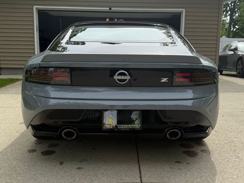 Used 2024 Nissan Z Performance w/ Floor Mat Package RWD image 4