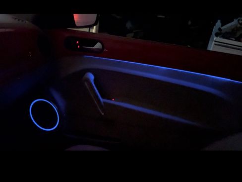 Used 2015 Volkswagen Beetle TDI image 16