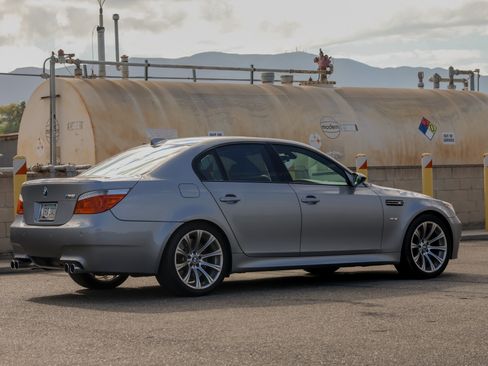 Used 2007 BMW M5 image 4