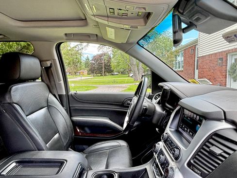 Used 2018 GMC Yukon XL SLT AWD/4WD image 5