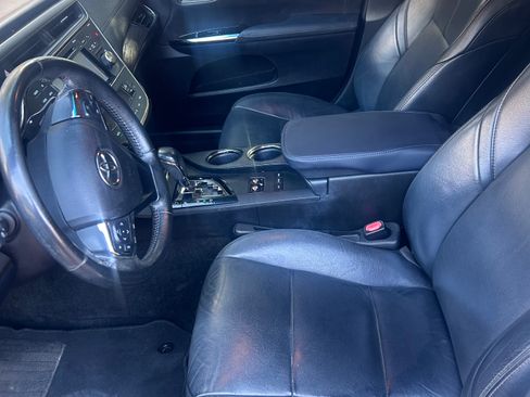 Used 2017 Toyota Avalon XLE image 11