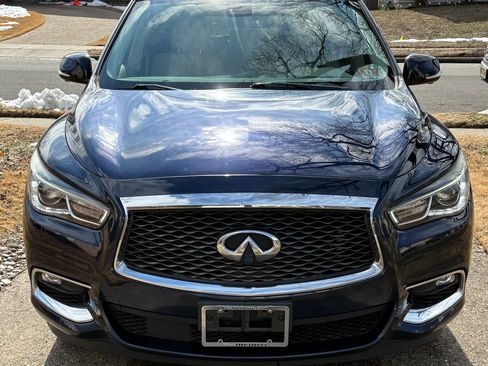 Used 2017 INFINITI QX60 AWD w/ Premium Plus Package image 2