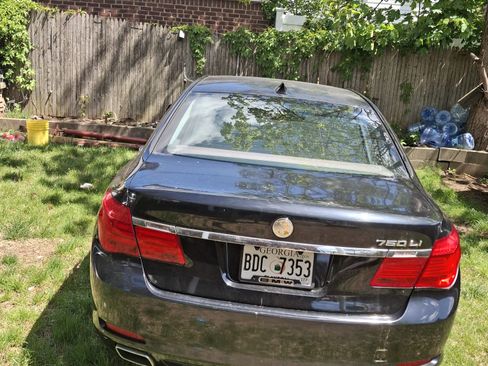 Used 2009 BMW 750Li image 9
