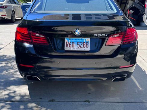 Used 2011 BMW 550i xDrive Sedan AWD/4WD image 2
