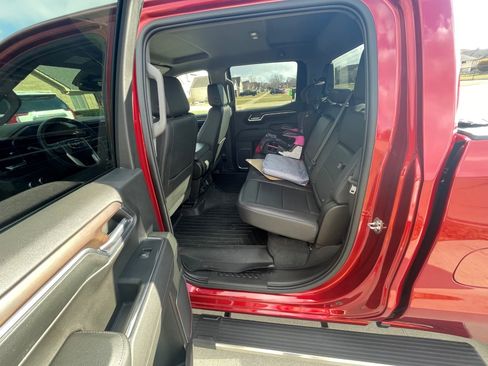 Used 2023 GMC Sierra 1500 SLT image 10