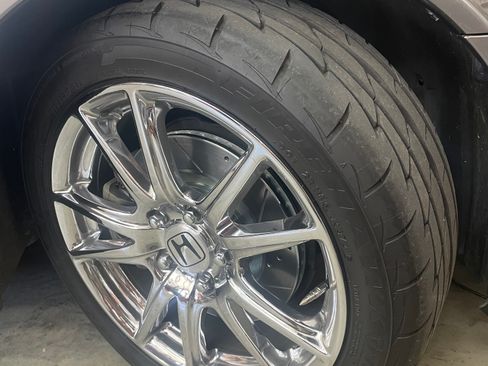 Used 2004 Honda S2000 image 19
