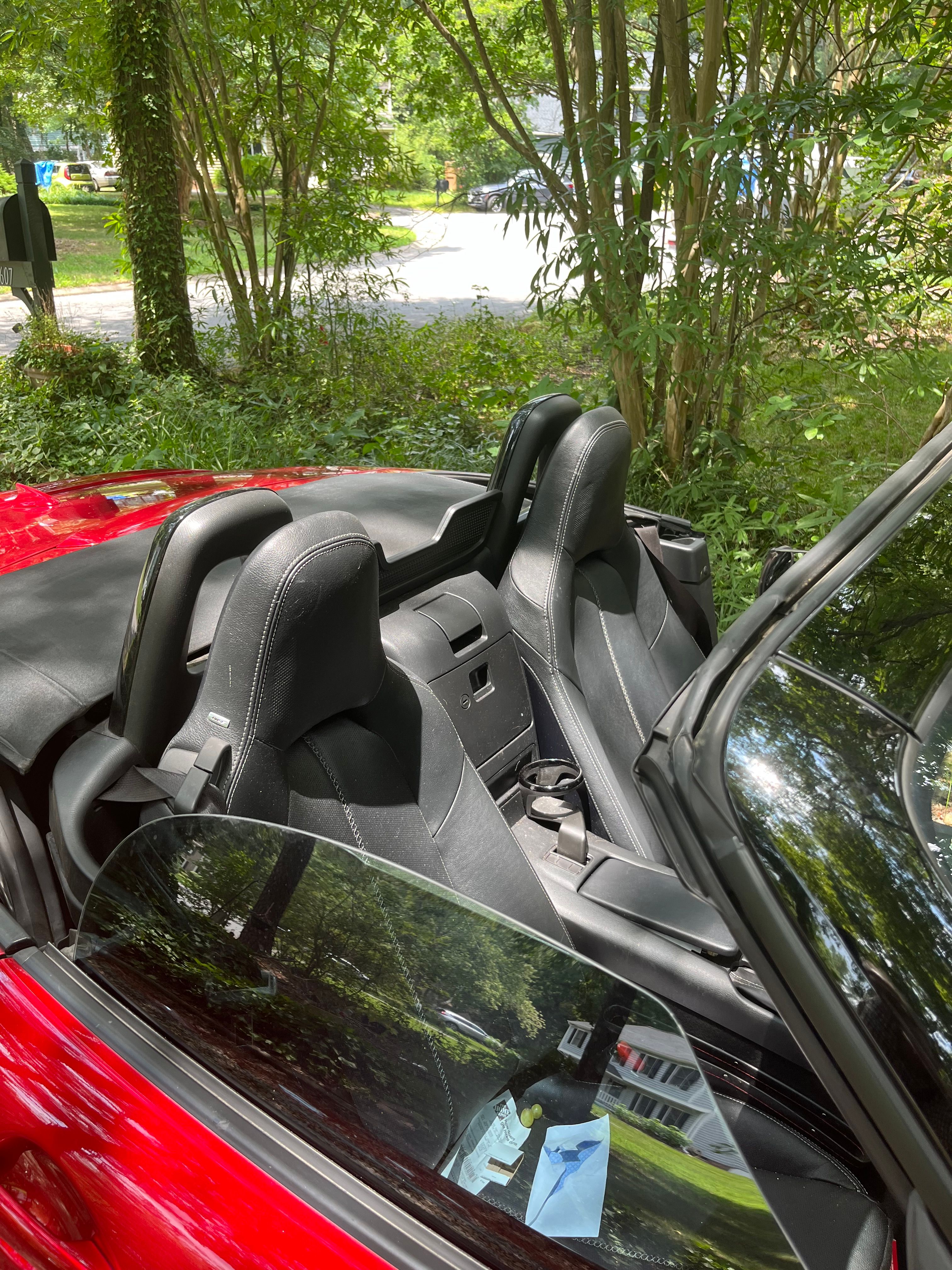 Used 2021 MAZDA MX-5 Miata Grand Touring RWD image 8