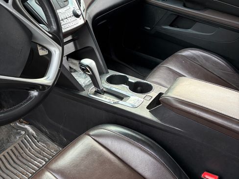 Used 2010 GMC Terrain SLT image 5