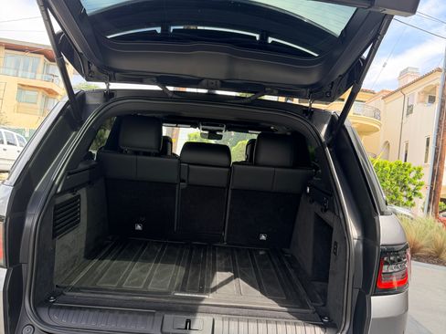 Used 2021 Land Rover Range Rover Sport HSE Silver Edition image 10