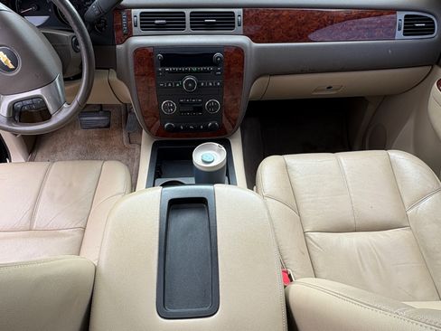 Used 2013 Chevrolet Tahoe LT w/ Texas Edition image 18