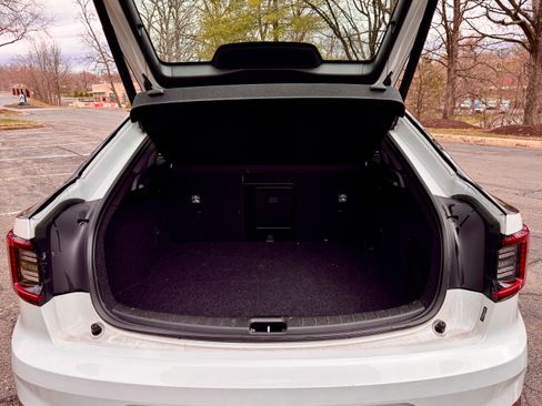 Used 2022 Polestar Polestar 2 w/ Performance Package image 21