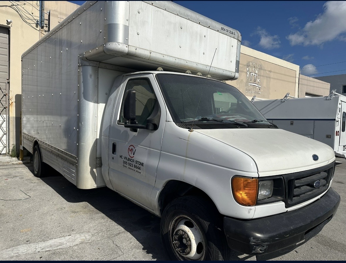 Used 2007 Ford E-450 and Econoline 450 RWD image 1