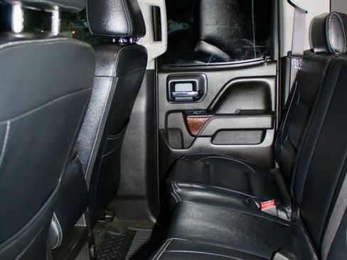 Used 2017 GMC Sierra 1500 SLE w/ SLE Value Package image 13