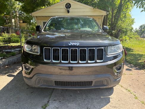 Used 2015 Jeep Grand Cherokee Laredo w/ Quick Order Package 23E AWD/4WD image 4