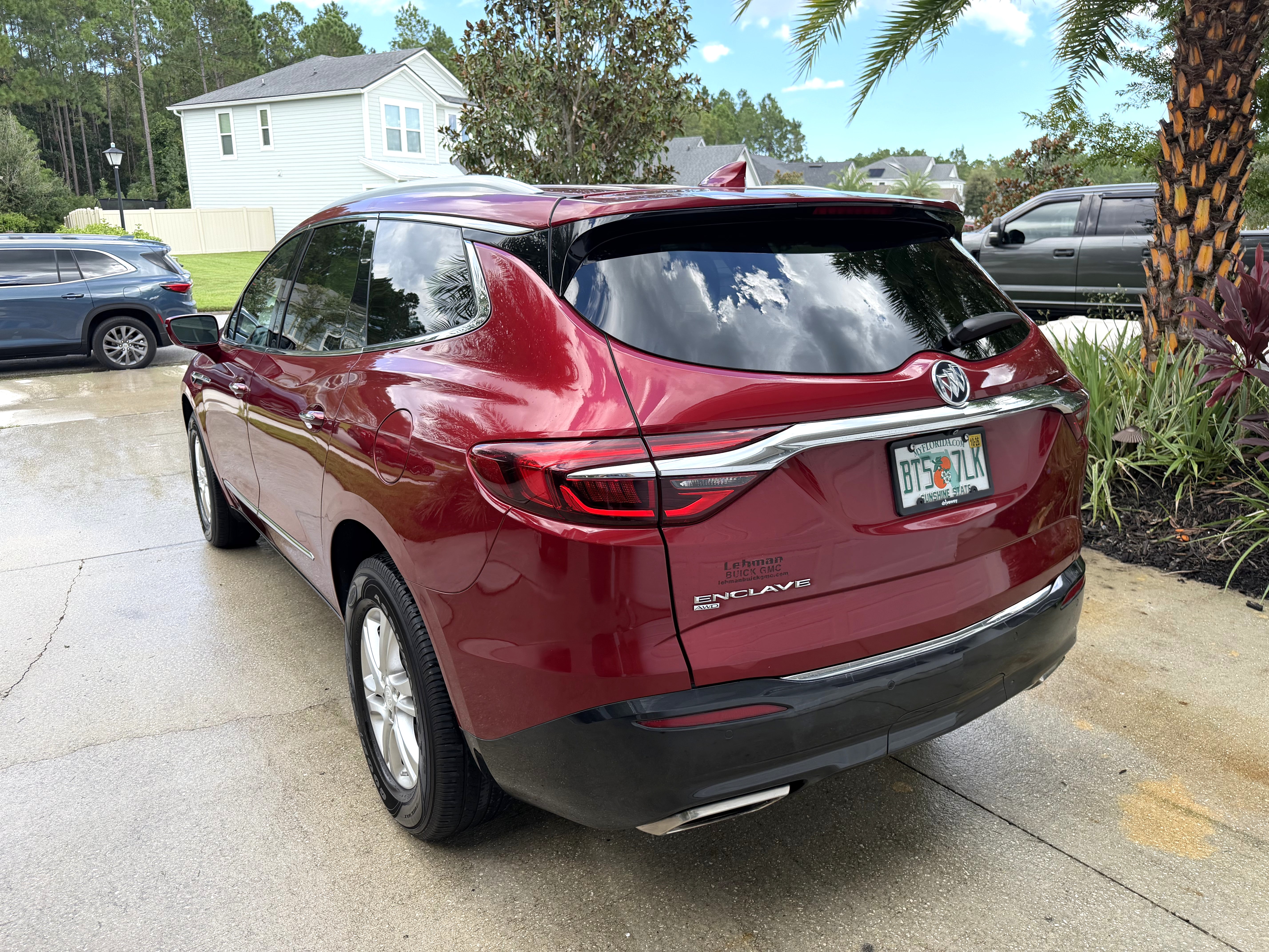 Used 2020 Buick Enclave Essence w/ Sound and Sites Package FWD image 12