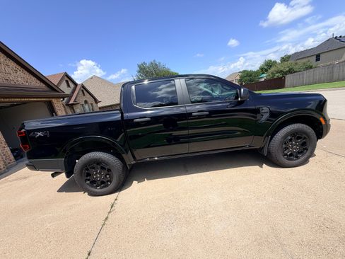 Used 2025 Ford Ranger XLT w/ Equipment Group 301A High AWD/4WD image 2