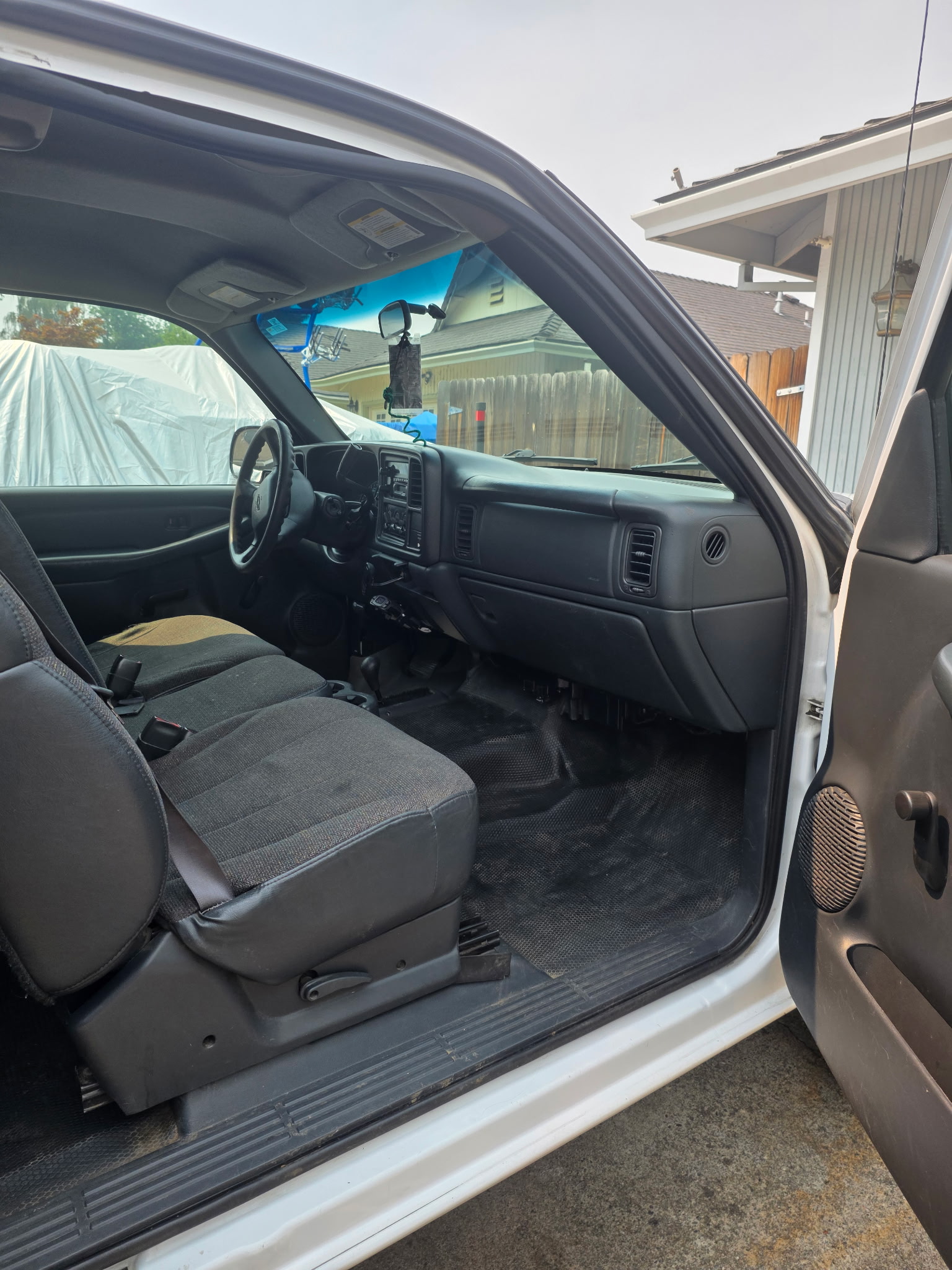 Used 2001 Chevrolet Silverado 2500 4x4 Extended Cab image 2