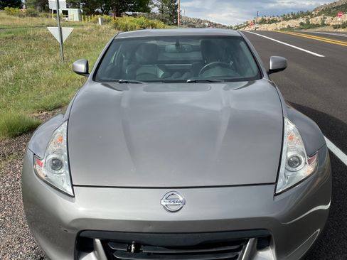 Used 2010 Nissan 370Z Touring w/ Sport Pkg RWD image 8
