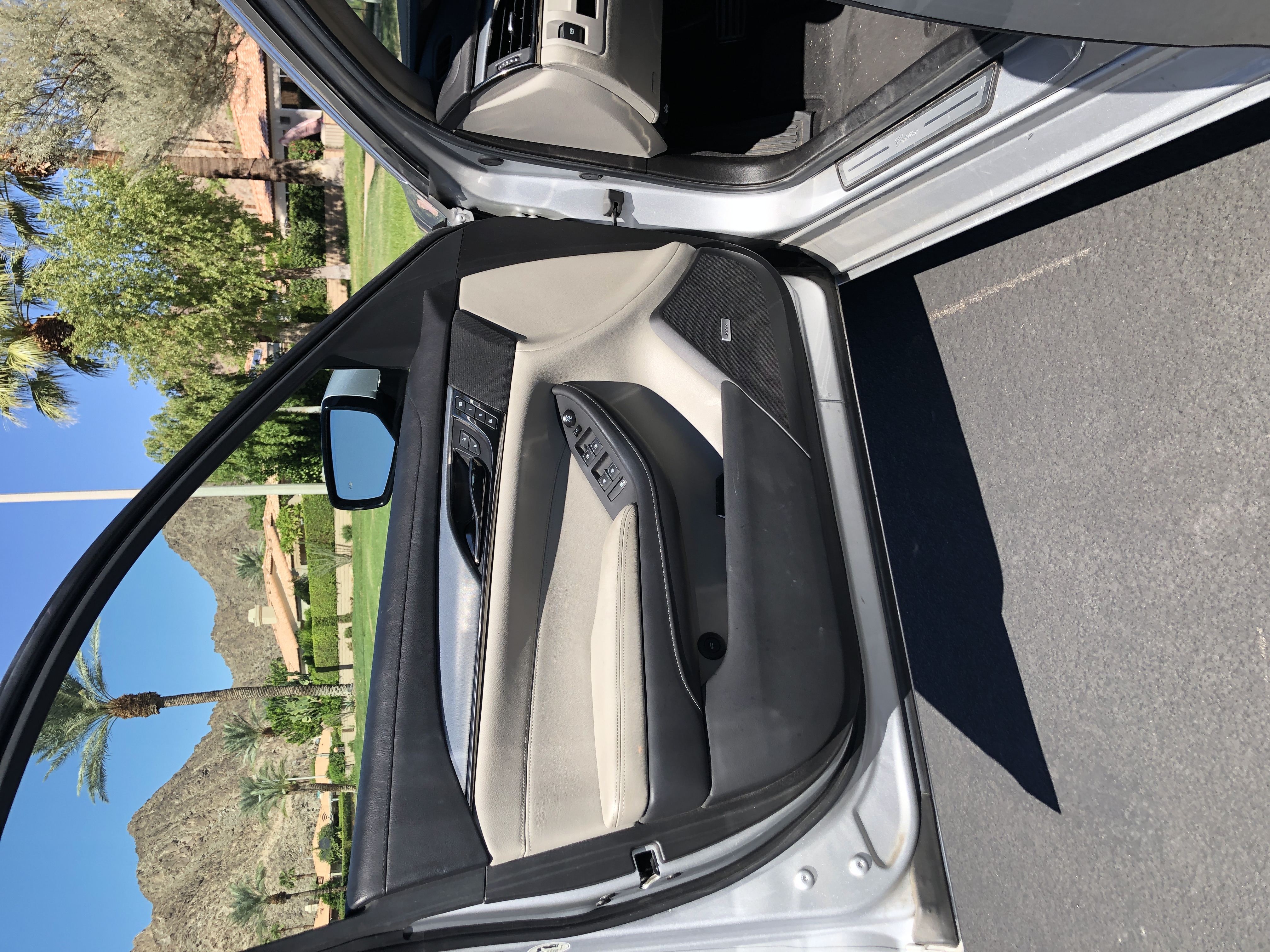 Used 2019 Cadillac CTS Luxury RWD image 11