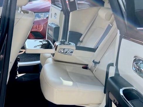 Used 2011 Rolls-Royce Ghost image 4