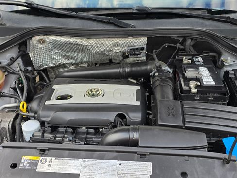 Used 2017 Volkswagen Tiguan Sport image 22