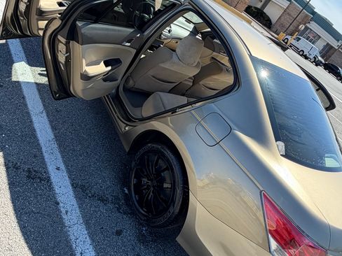Used 2009 Honda Accord LX image 11