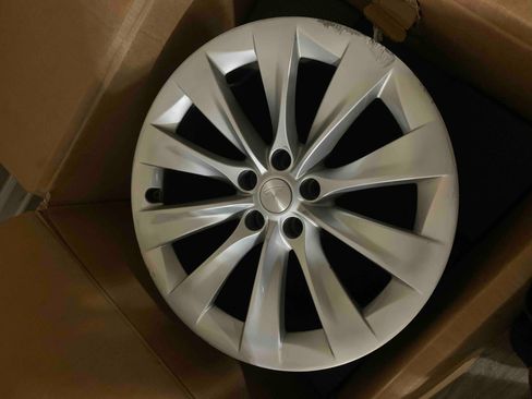 Used 2016 Tesla Model X Performance image 24