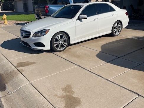 Used 2016 Mercedes-Benz E 350 Sedan image 2