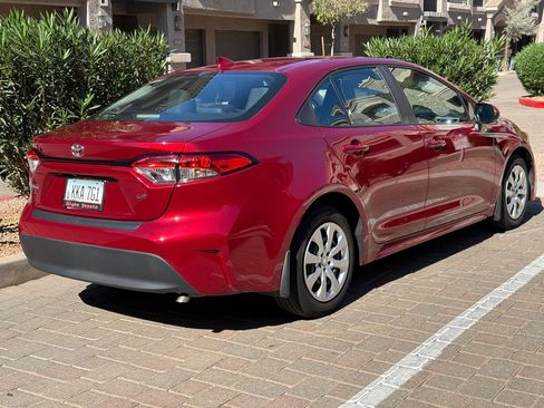 Used 2025 Toyota Corolla LE image 4