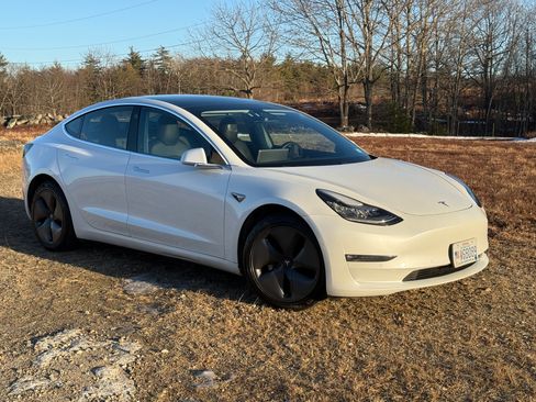 Used 2019 Tesla Model 3 Long Range image 4