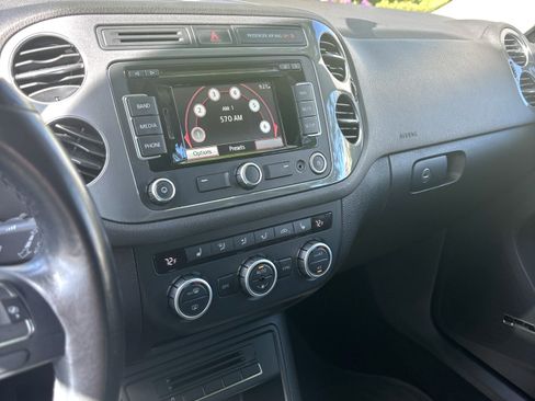 Used 2014 Volkswagen Tiguan SEL image 15