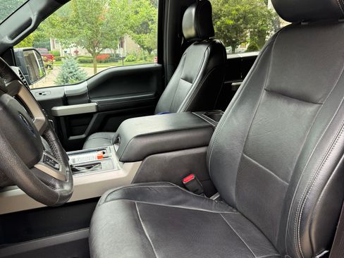 Used 2015 Ford F150 Lariat w/ Equipment Group 502A Luxury AWD/4WD image 10