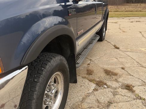 Used 2004 Ford F250 Harley-Davidson image 5