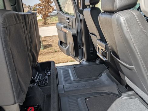 Used 2022 GMC Sierra 1500 SLT image 29