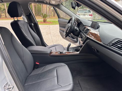 Used 2014 BMW 320i Sedan image 13