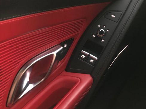 Used 2018 Audi R8 V10 plus image 5