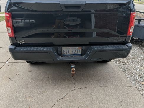 Used 2017 Ford F150 XL w/ Equipment Group 101A Mid image 2