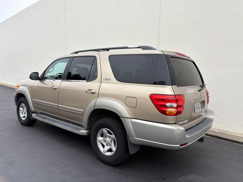 Used 2002 Toyota Sequoia SR5 image 11