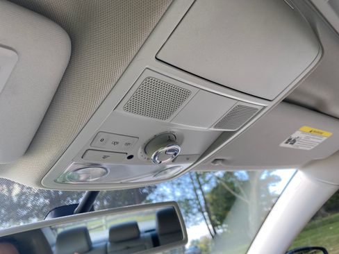 Used 2013 Volkswagen Passat TDI SEL Premium image 12