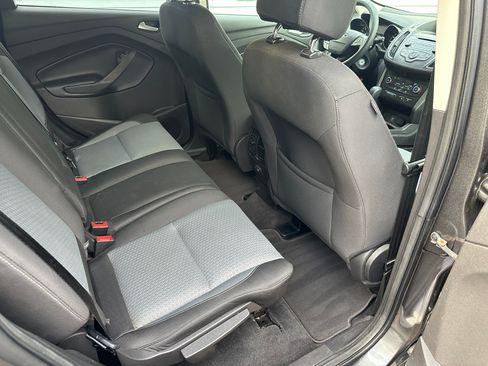 Used 2017 Ford Escape SE AWD/4WD image 6