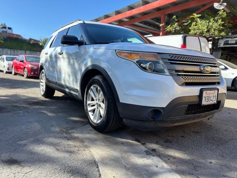 Used 2015 Ford Explorer FWD image 12