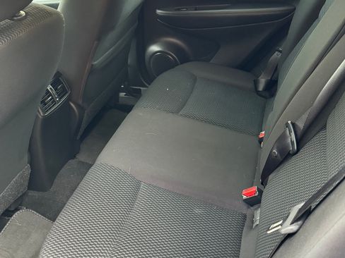 Used 2018 Nissan Rogue Sport S image 9