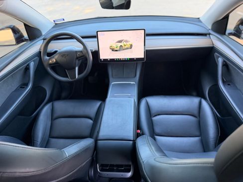 Used 2023 Tesla Model Y Long Range AWD/4WD image 16