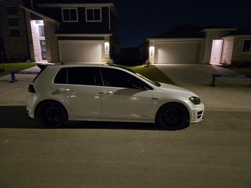 Used 2016 Volkswagen Golf Hatchback Sedan 4D image 6