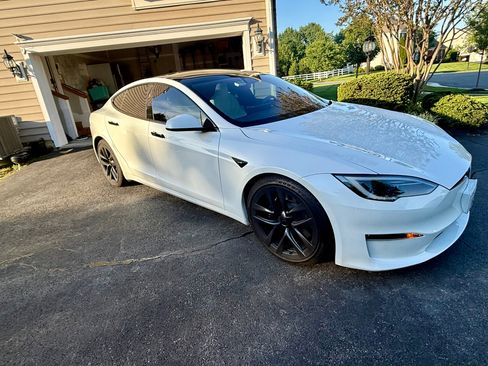 Used 2024 Tesla Model S AWD/4WD image 4