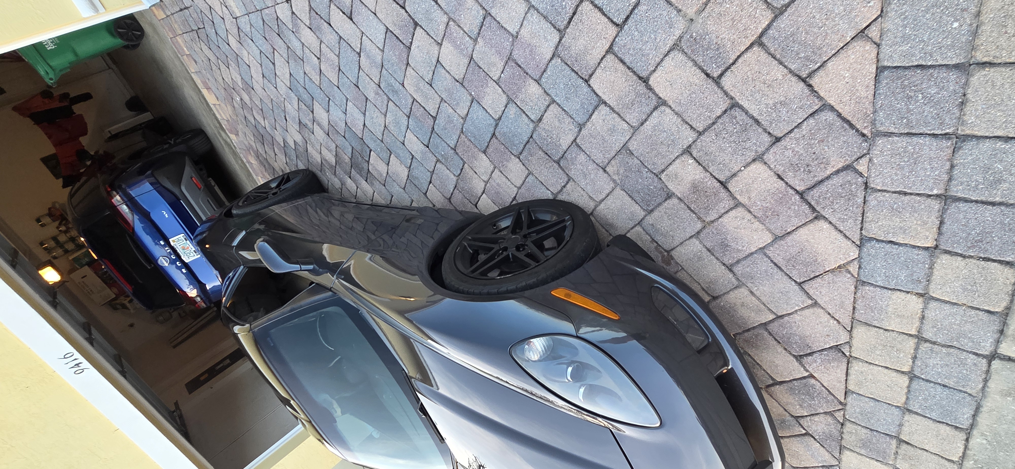 Used 2010 Chevrolet Corvette Coupe w/ Roof Package RWD image 2