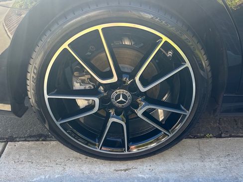 Used 2019 Mercedes-Benz C 300 Sedan image 11